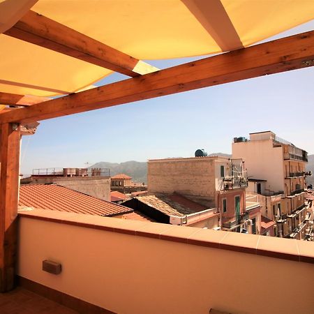 Bed and Breakfast La Rosatea Монреале Экстерьер фото